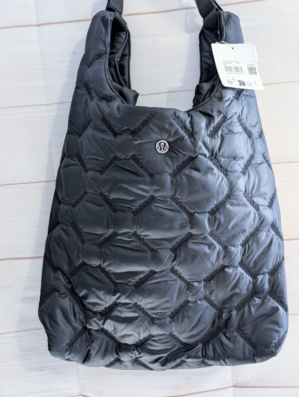 NWT Lululemon Large 14L Black Quilted Shoulder Tote